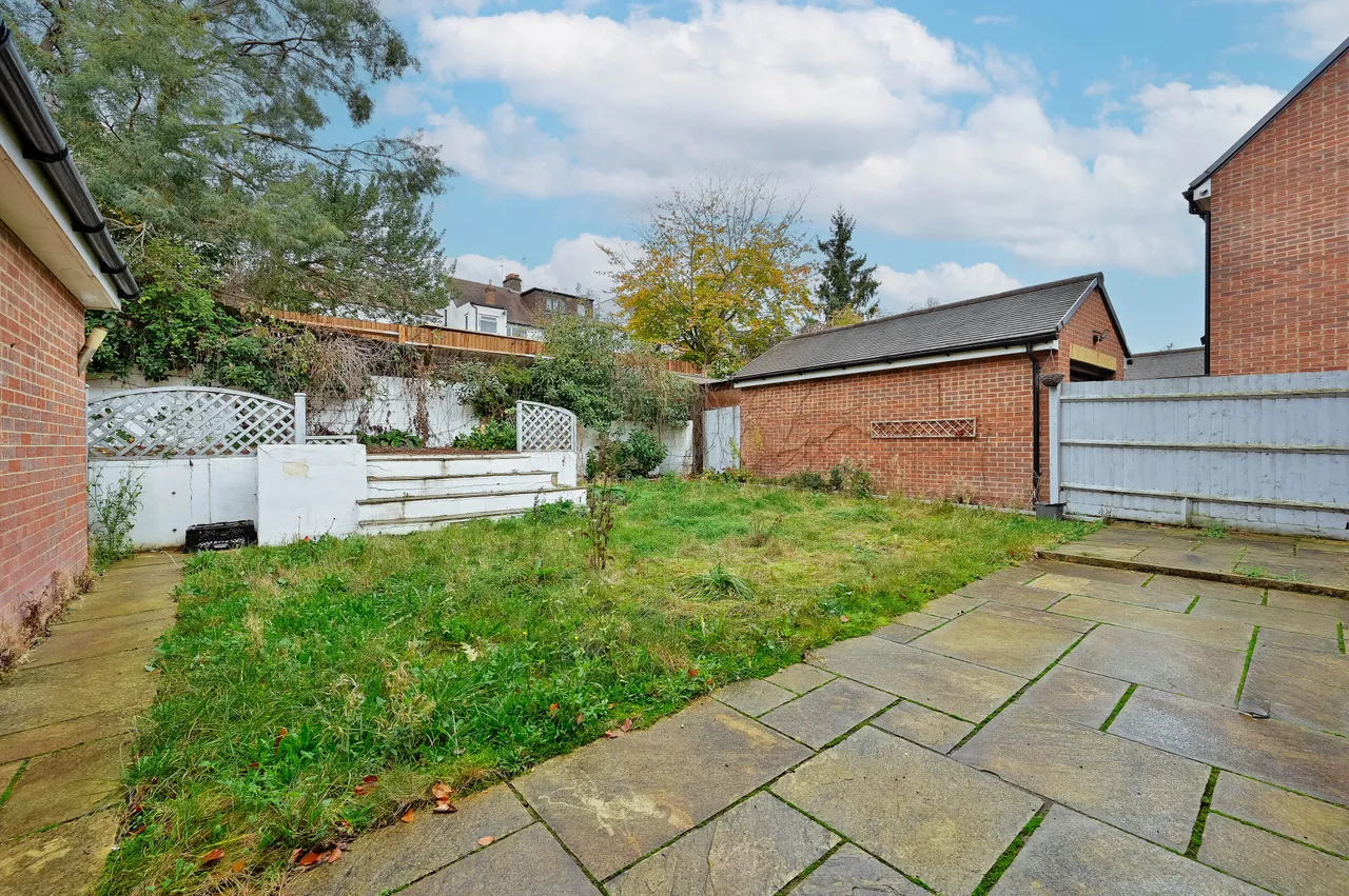 Bushey, WD23, photo 22