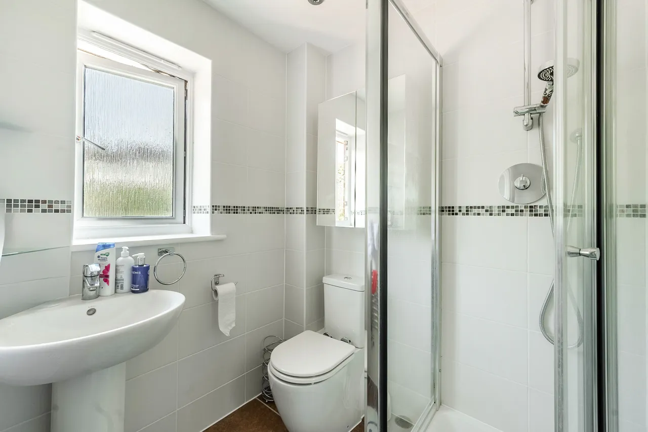 Bushey, WD23, photo 37
