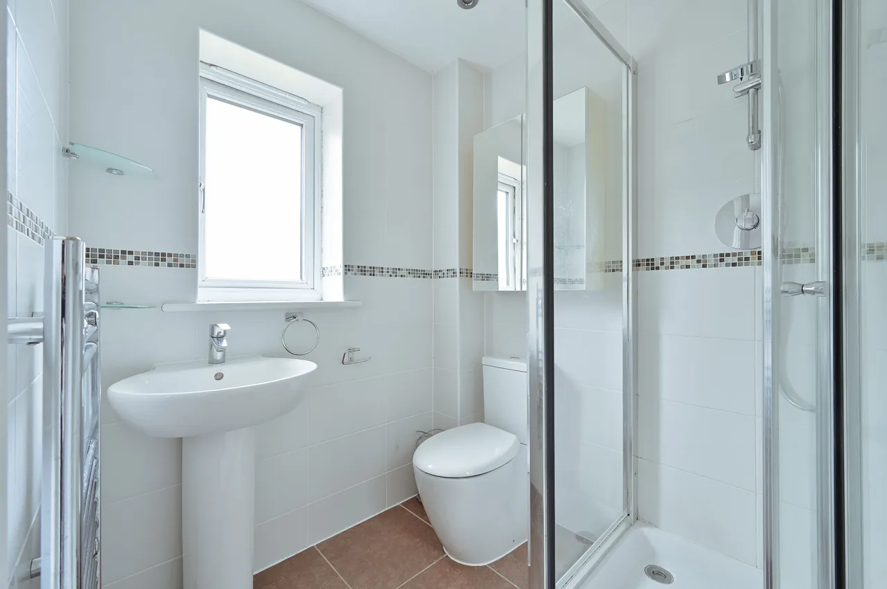 Bushey, WD23, photo 15