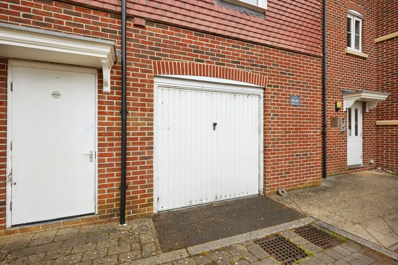Pilgrims Way, Laverstock, Salisbury, photo 11