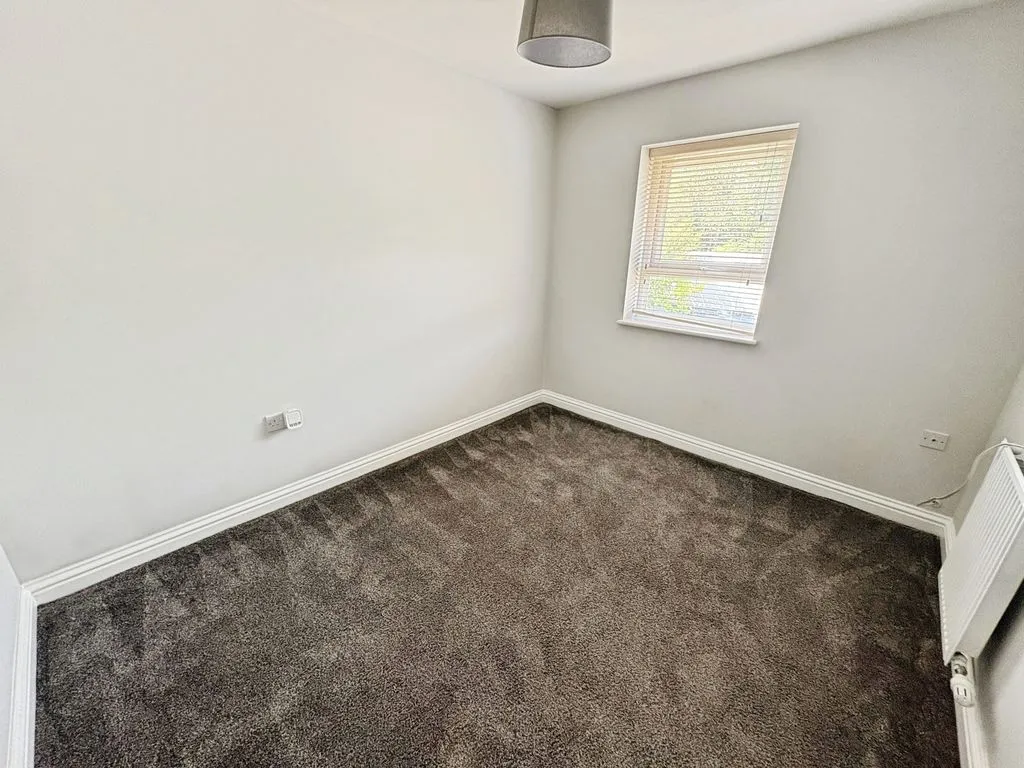 Newcastle Upon Tyne NE12 6EE, NE12, photo 9