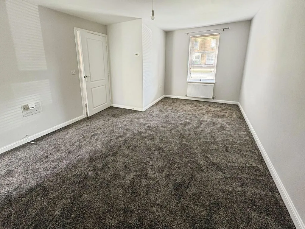 Newcastle Upon Tyne NE12 6EE, NE12, photo 6