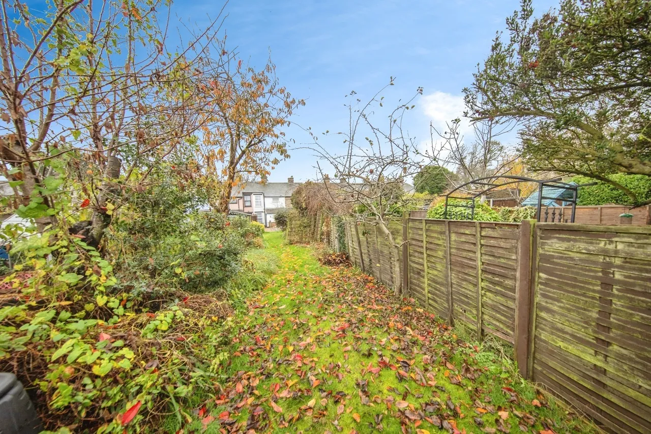 Church Road, Great Cornard, Sudbury, Suffolk, CO10, photo 16