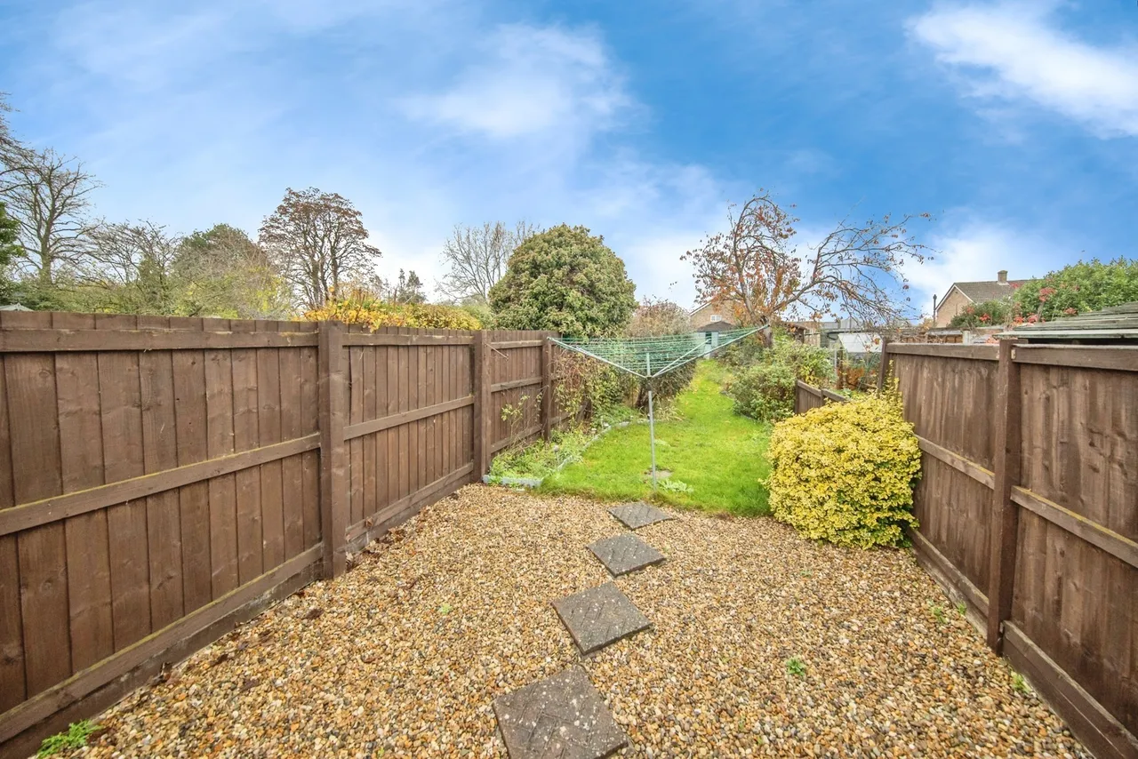 Church Road, Great Cornard, Sudbury, Suffolk, CO10, photo 2