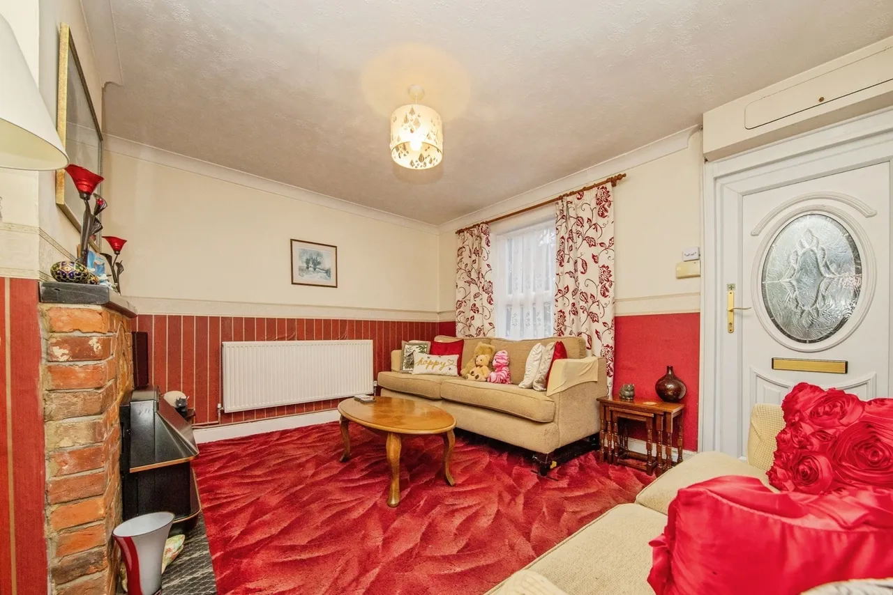 Church Road, Great Cornard, Sudbury, Suffolk, CO10, photo 6