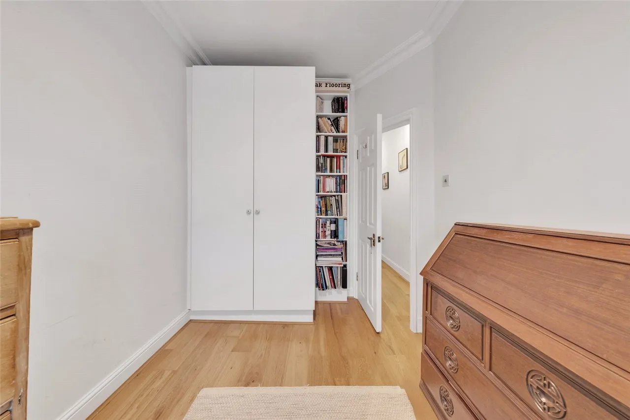 Belgrave Gardens, St John's Wood, London, NW8, photo 11