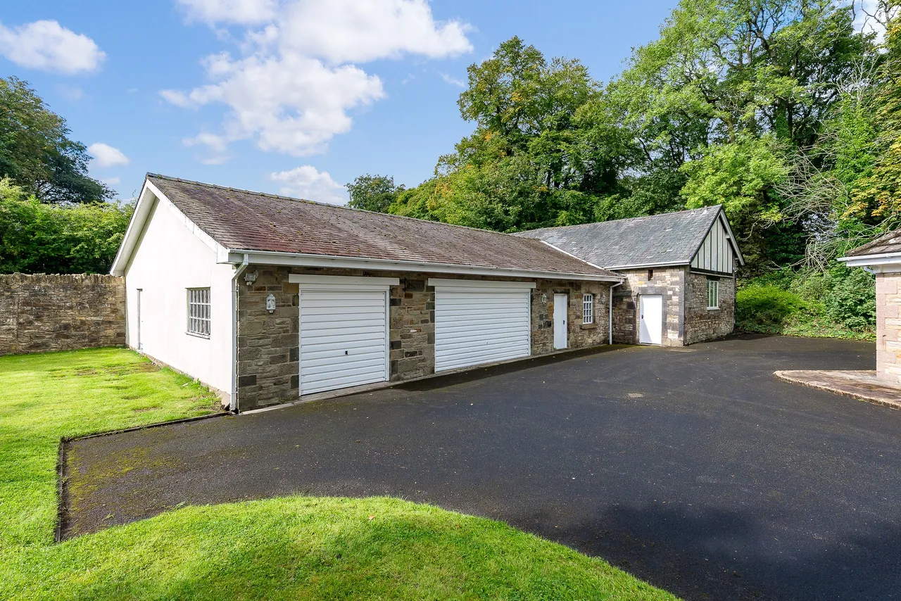 New Road, Haigh, photo 18