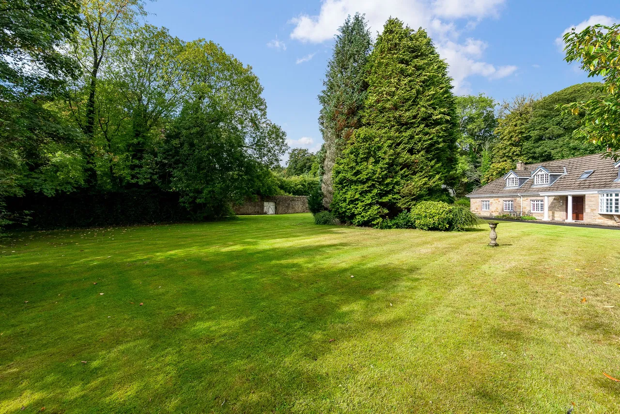 New Road, Haigh, photo 15