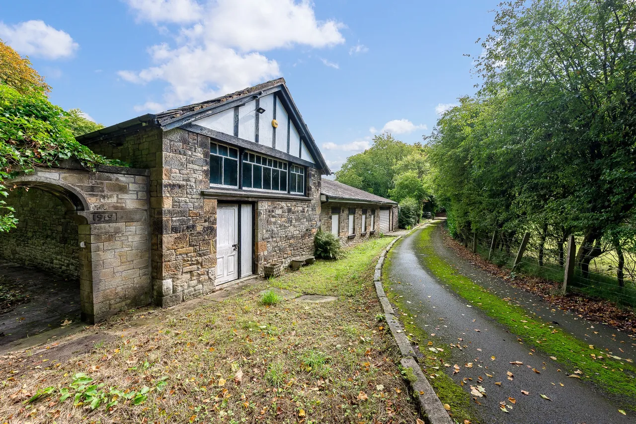 New Road, Haigh, photo 19