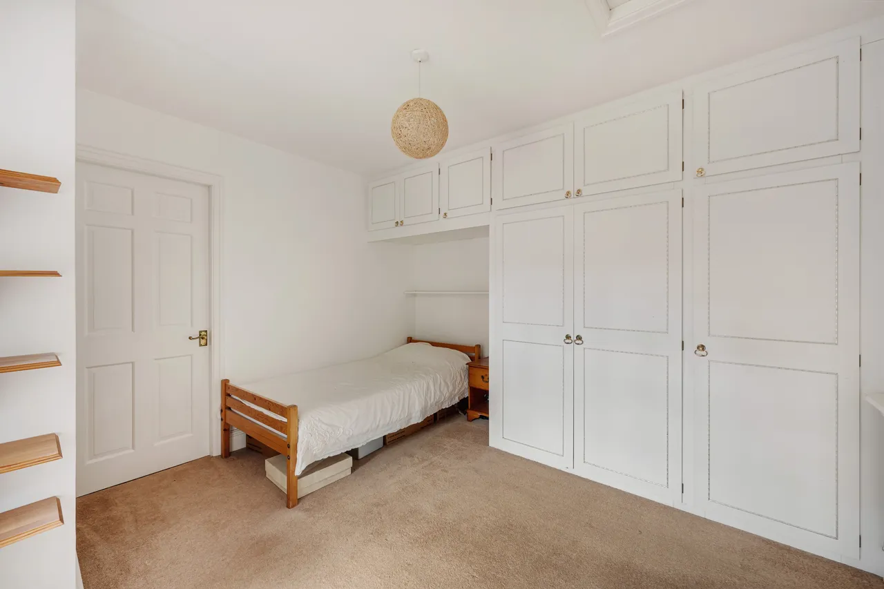 New Road, Haigh, photo 13