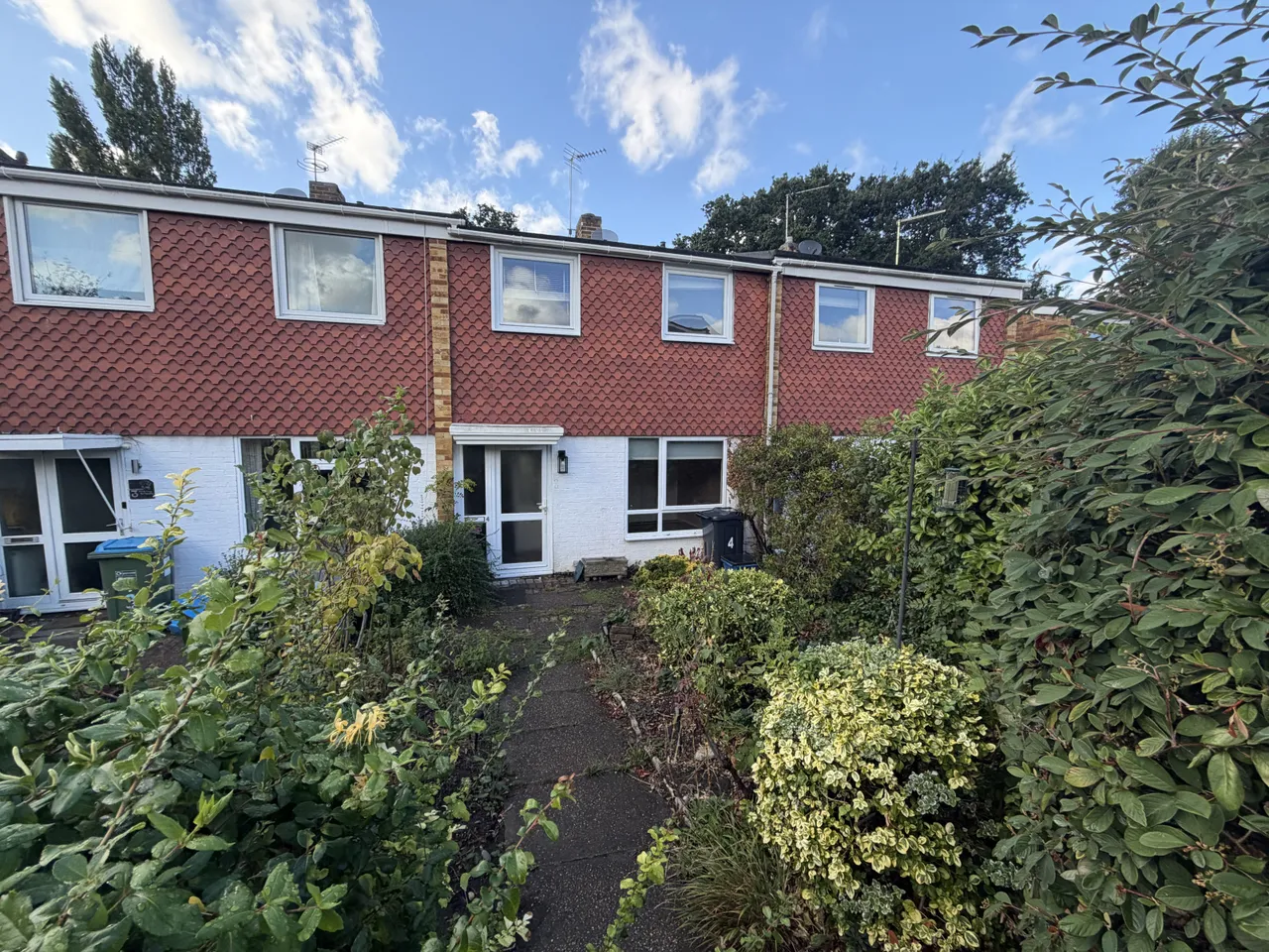 Campbell Close, TW2 5BZ, photo 11