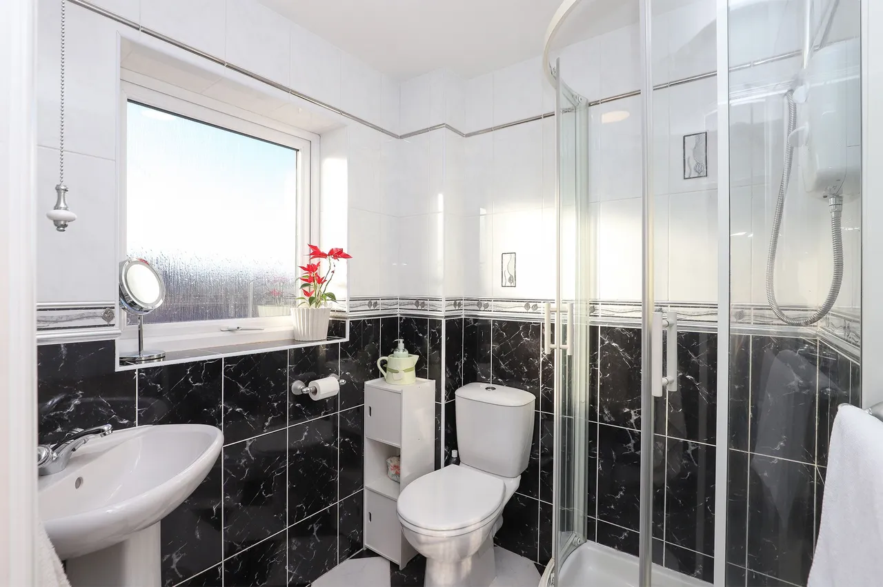 Fulford Close, Chesterfield, S40, photo 12