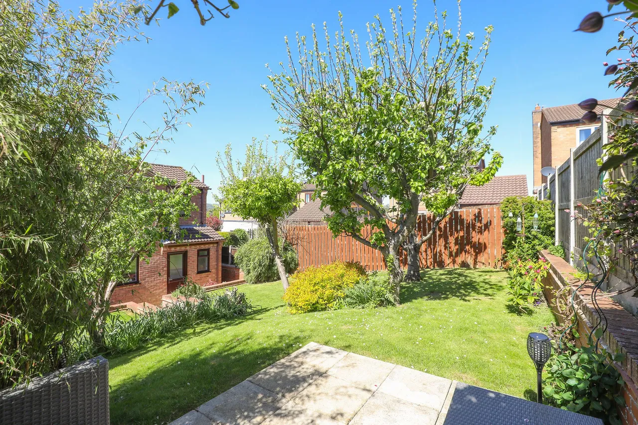 Fulford Close, Chesterfield, S40, photo 22