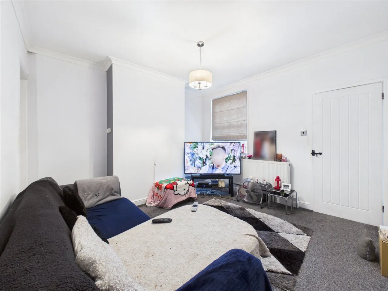Queens Square, Eastwood, NG16, photo 6