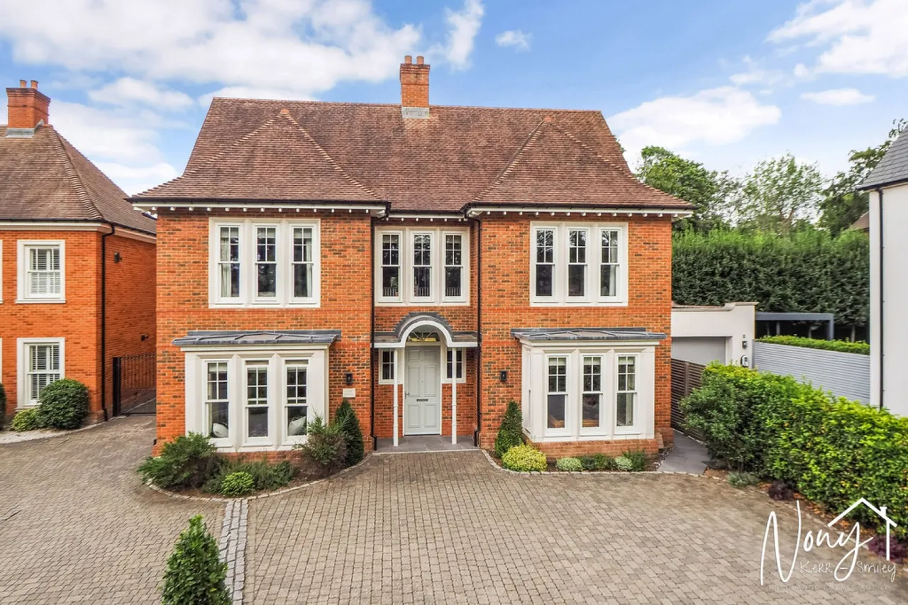 4 bed house for sale — Old Gardens, Winchester