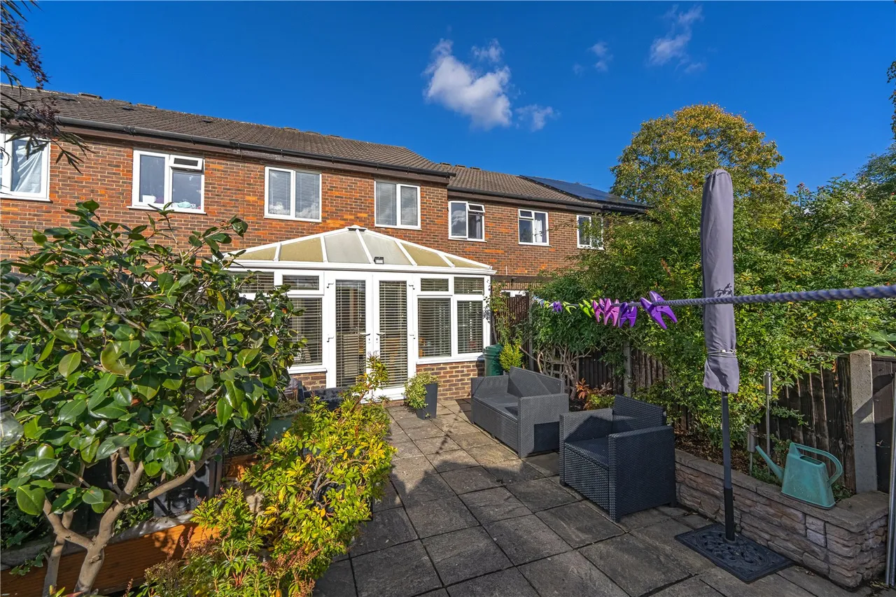 Rumsey Close, Hampton, TW12, photo 10