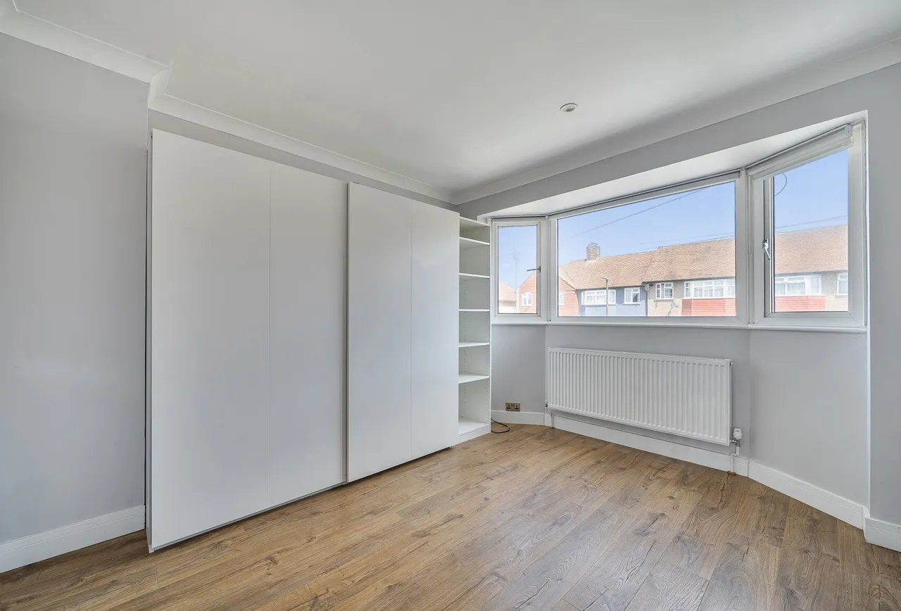 Lynmouth Avenue, Morden, SM4 4RR, photo 16