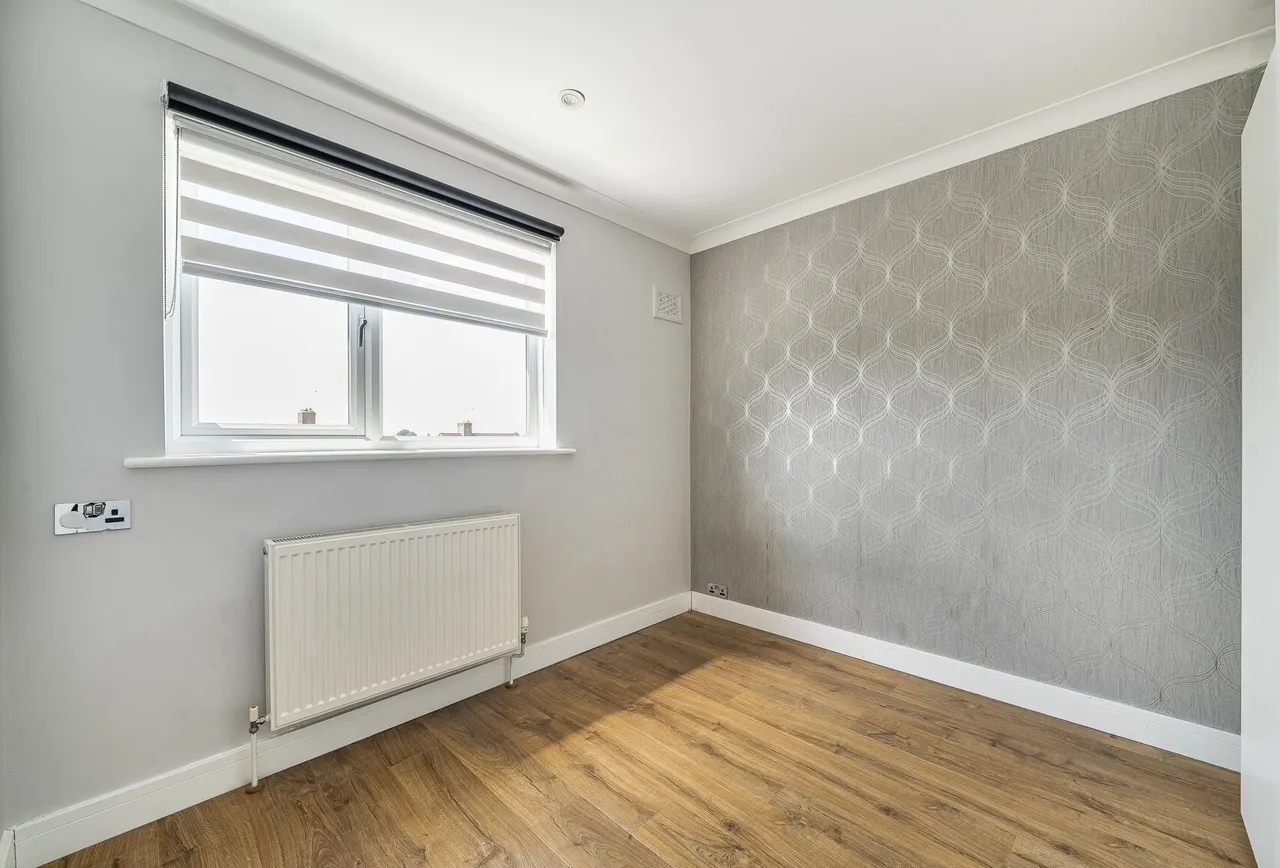 Lynmouth Avenue, Morden, SM4 4RR, photo 9