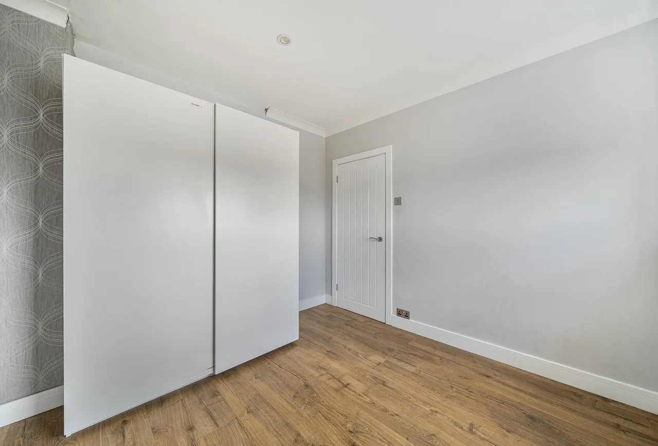 Lynmouth Avenue, Morden, SM4 4RR, photo 11