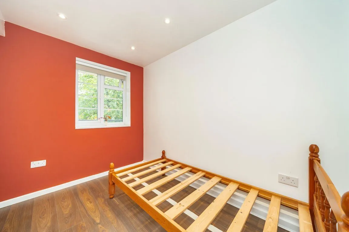 Bollo Lane, W3, photo 5