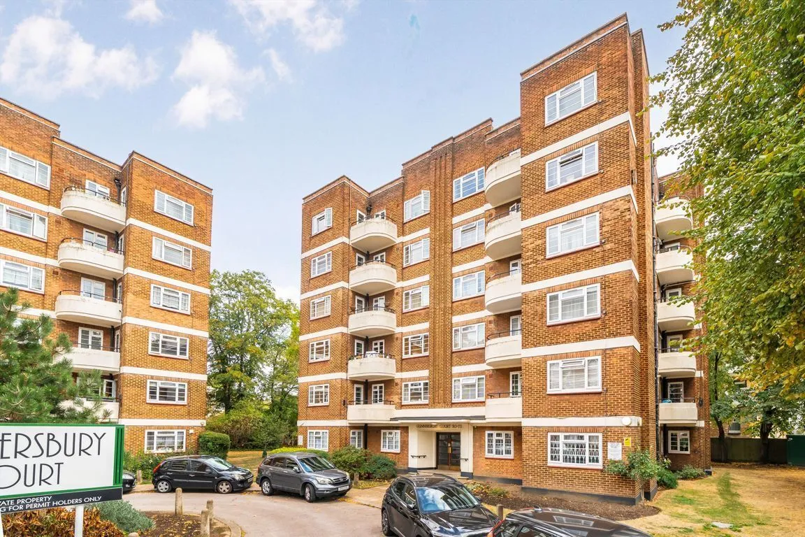2 bed property to rent, Bollo Lane, W3