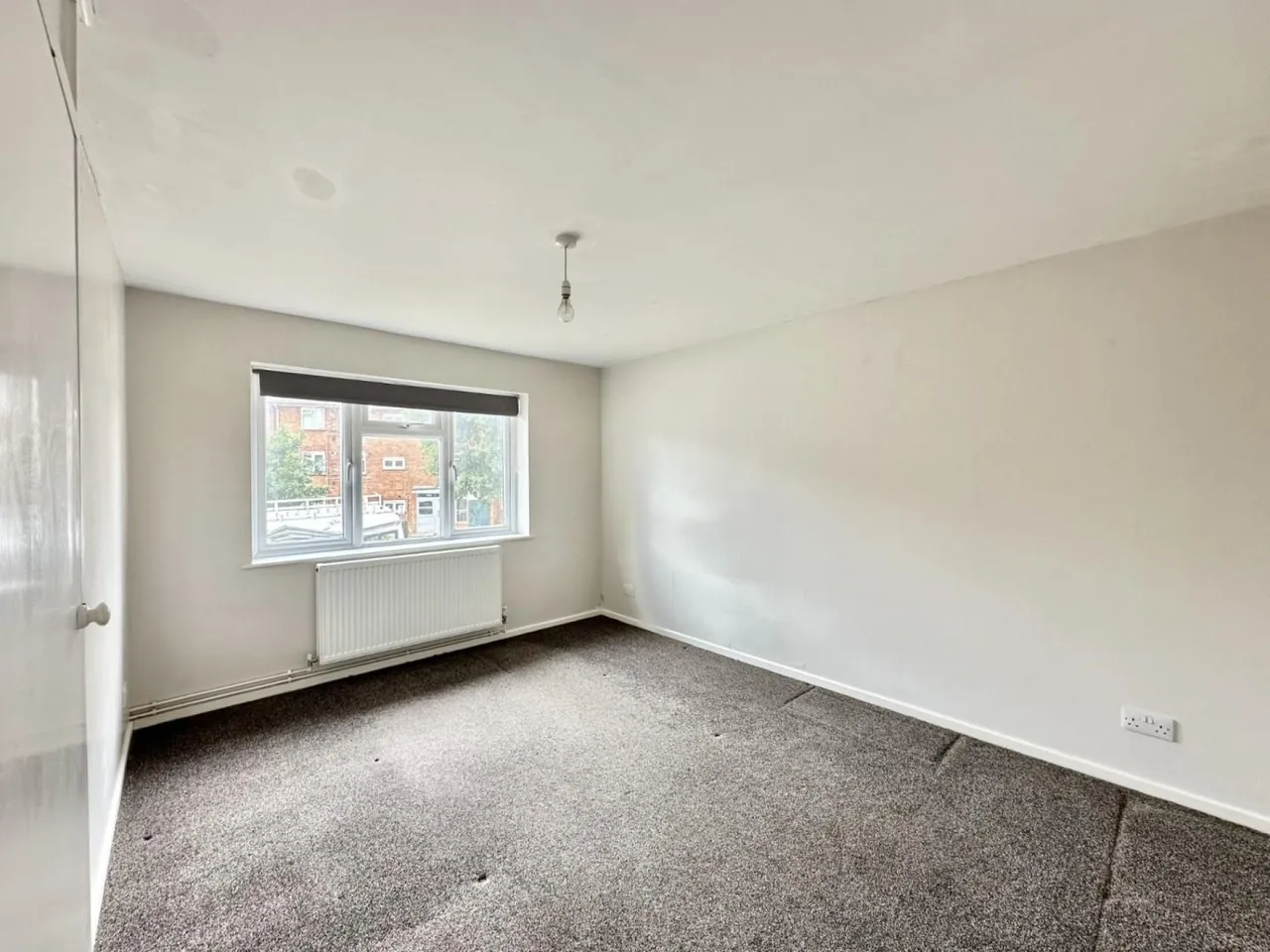 Sycamore Avenue, Hayes, photo 4