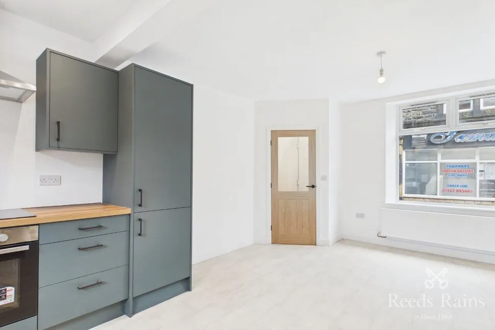 New Road, Mytholmroyd, HX7, photo 4