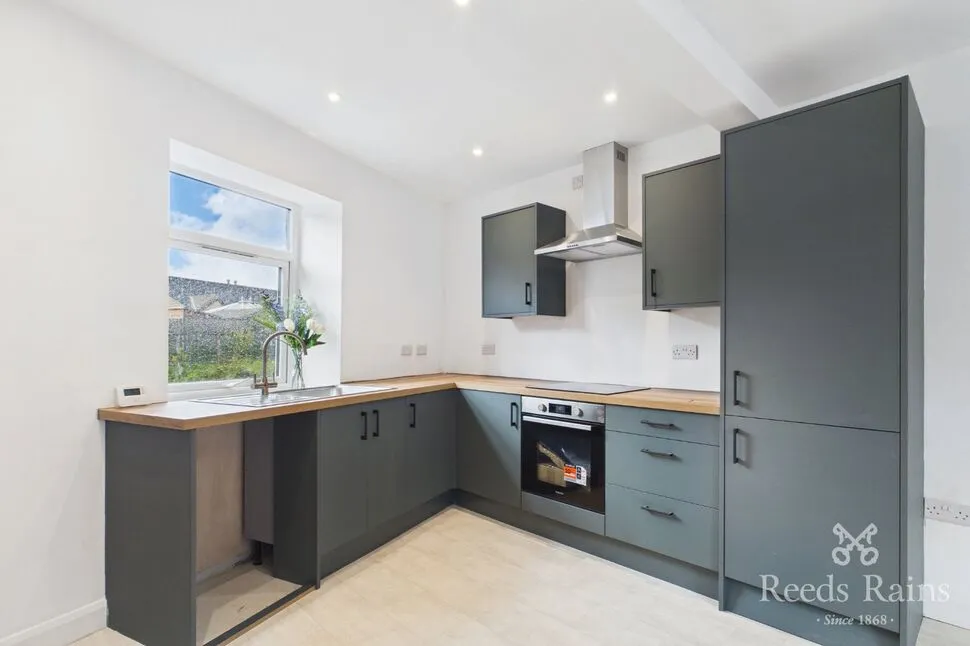 2 bed house for sale, New Road, Mytholmroyd, HX7
