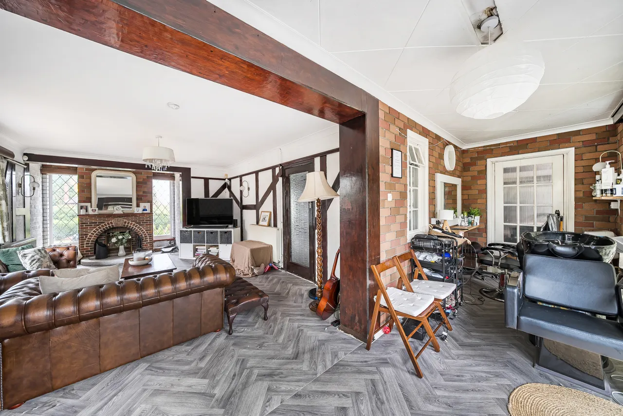 Ruden Way, Epsom, KT17, photo 8