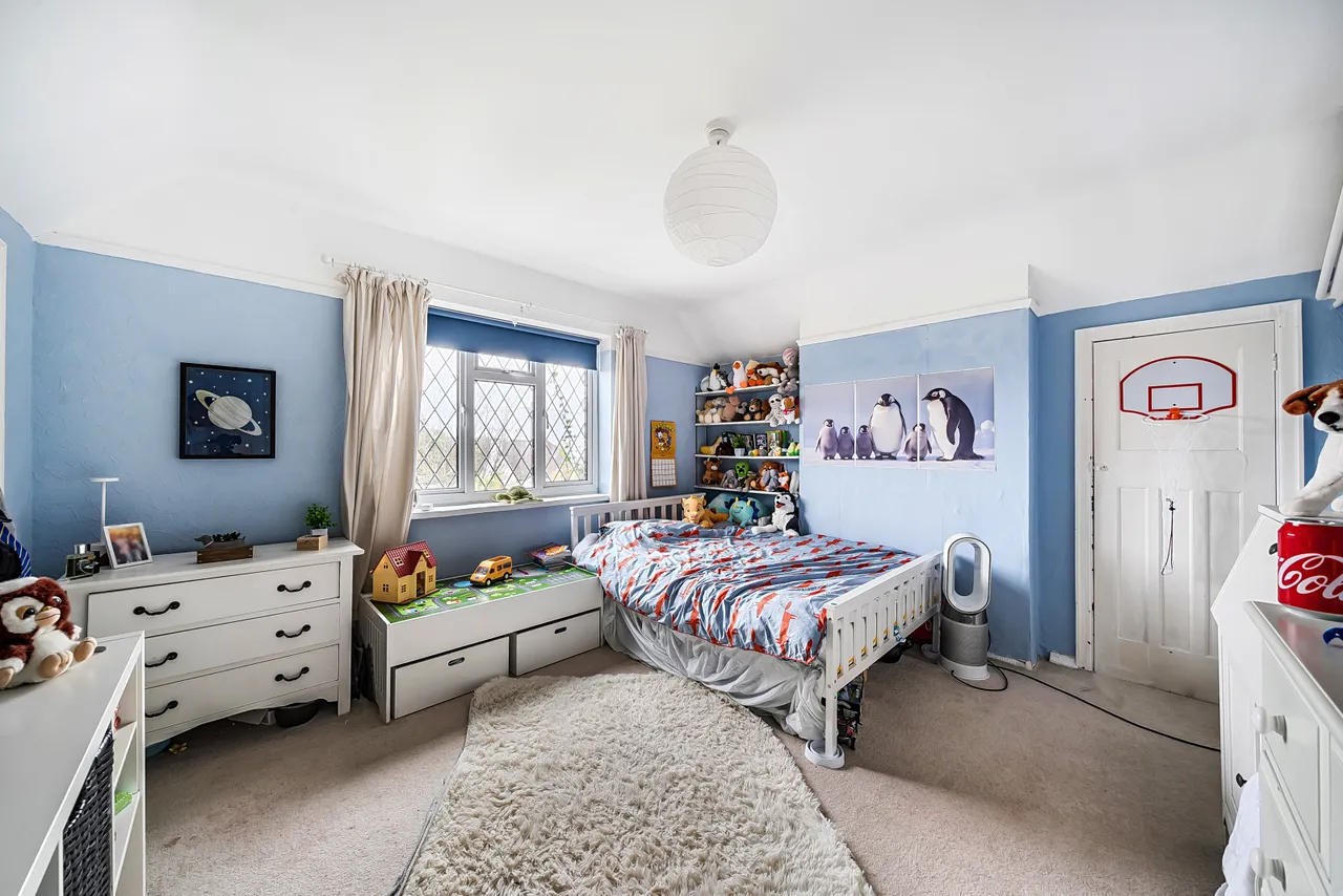Ruden Way, Epsom, KT17, photo 12