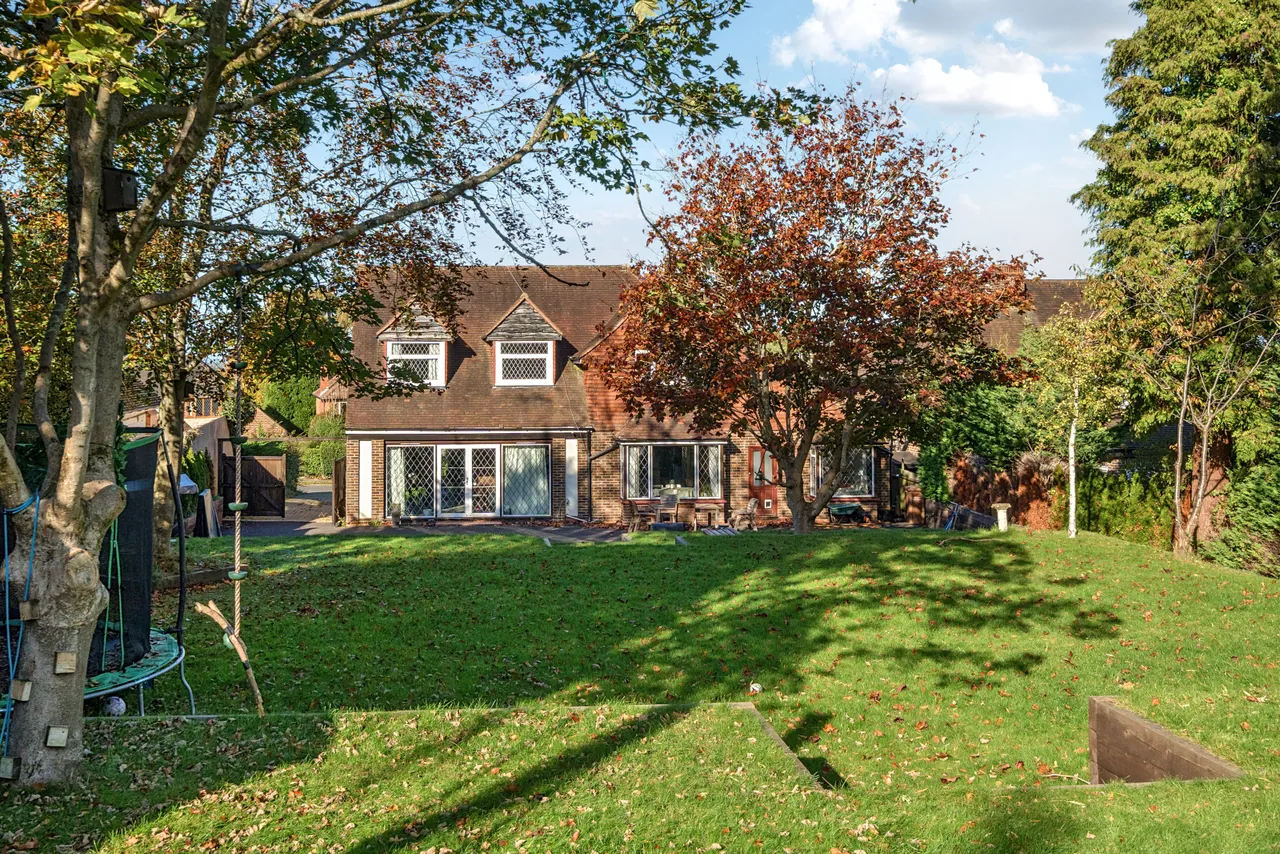 Ruden Way, Epsom, KT17, photo 16