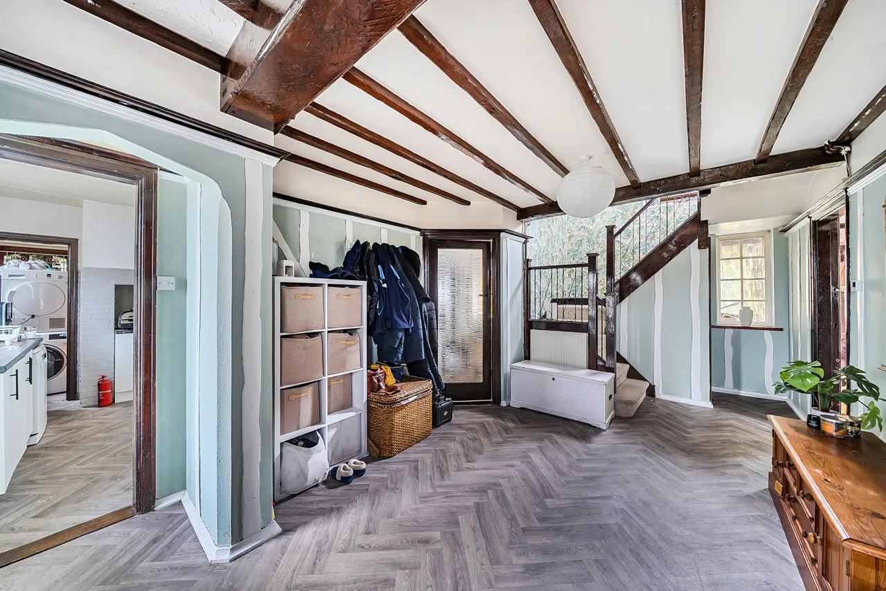 Ruden Way, Epsom, KT17, photo 7