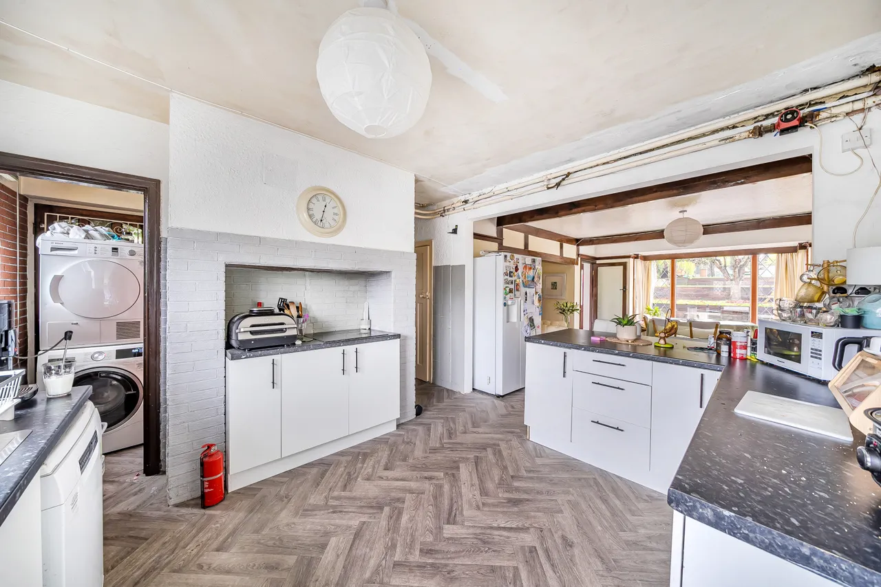 Ruden Way, Epsom, KT17, photo 9