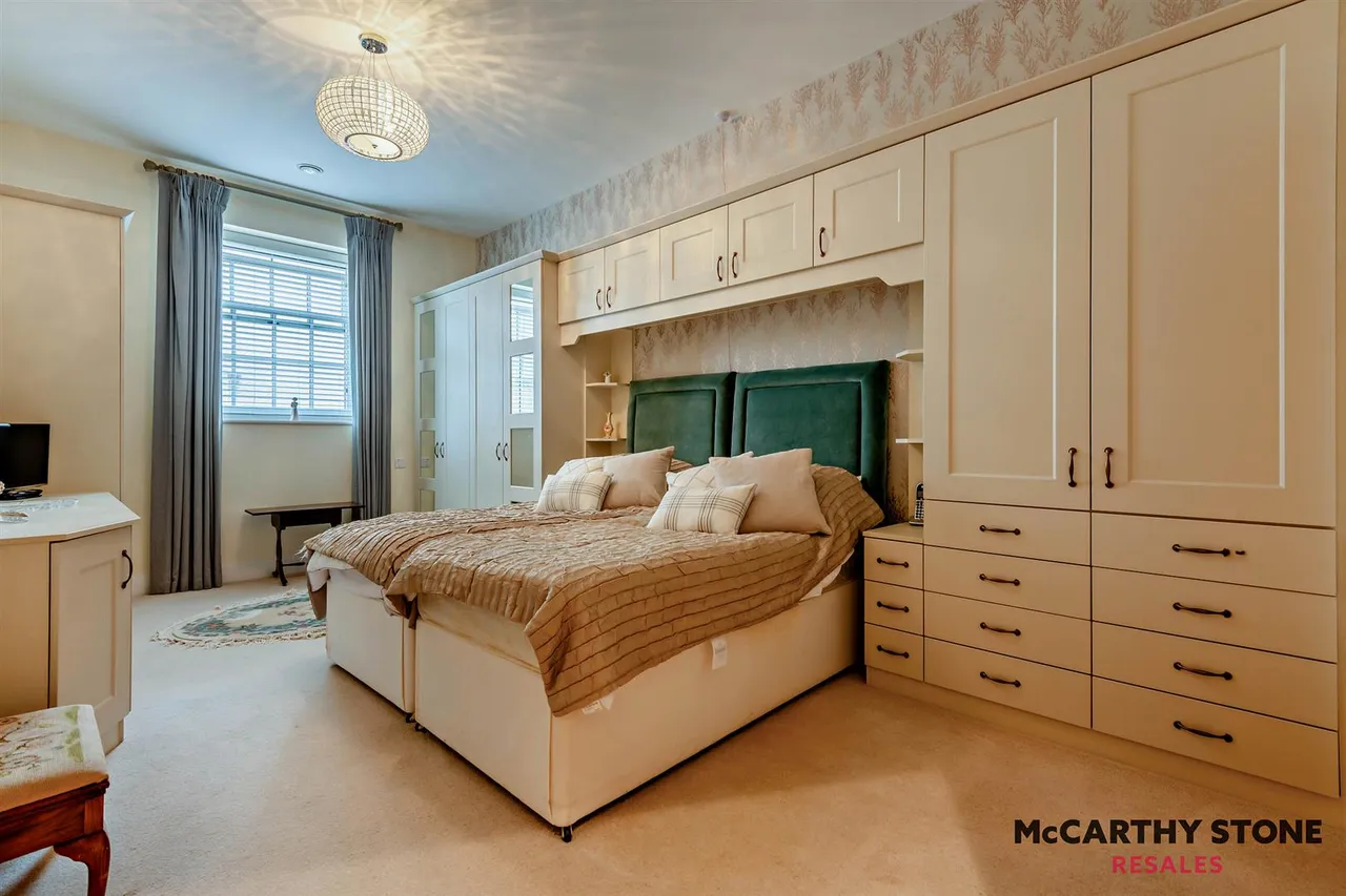 Bowes Lyon Place, Poundbury, DT1, photo 8