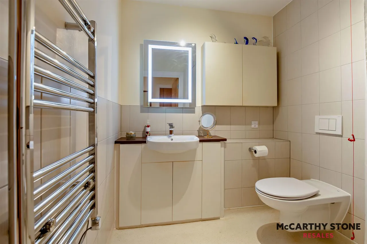 Bowes Lyon Place, Poundbury, DT1, photo 10