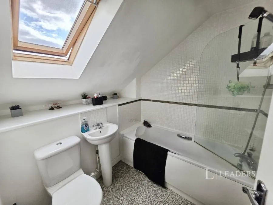 Dawson Court, Oakham, LE15, photo 10