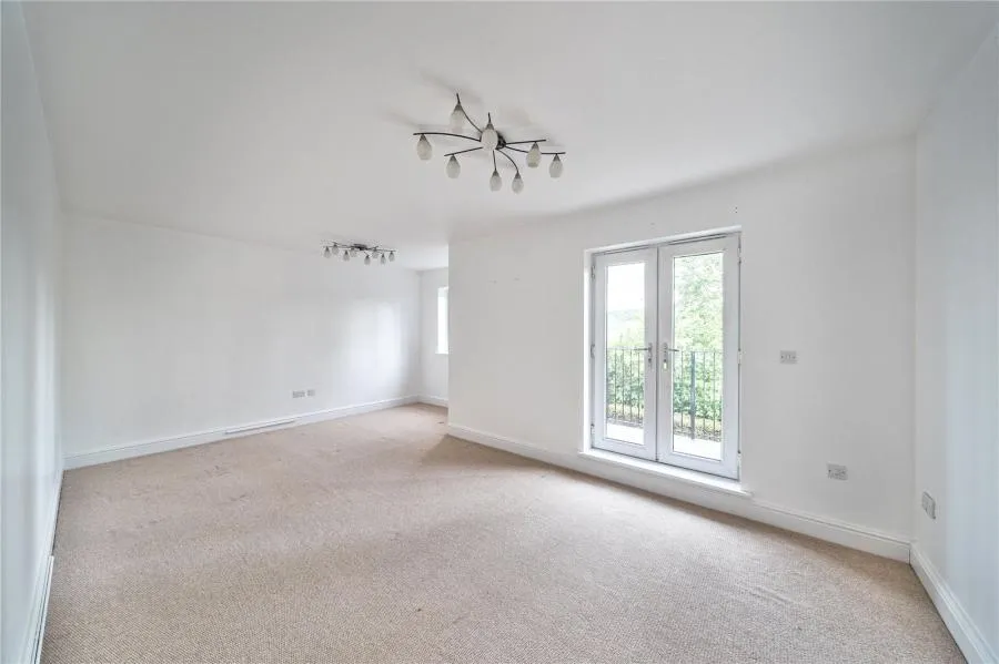 Freer Crescent, High Wycombe, HP13, photo 9
