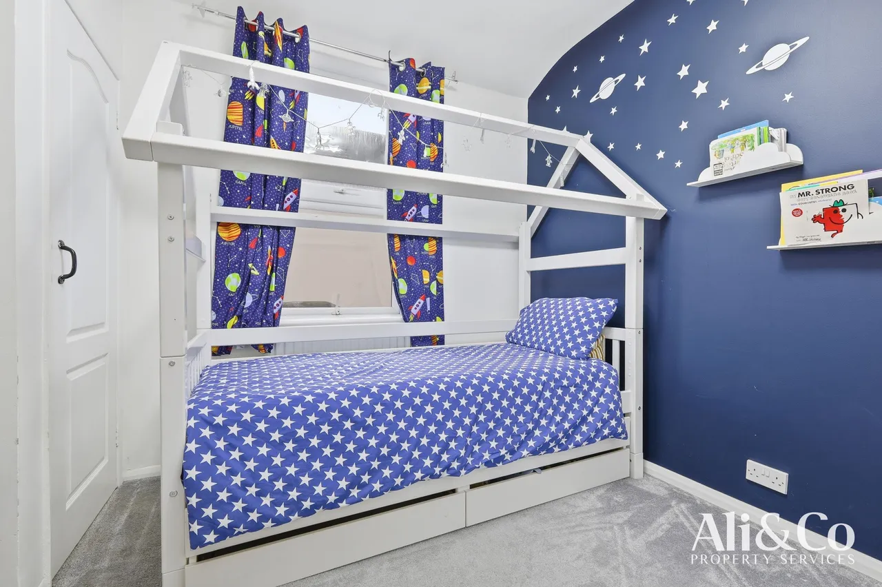 Hampden Road, Grays, Essex, RM17 5JP, photo 15