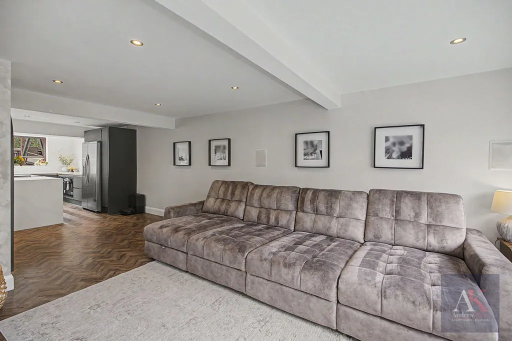 Foxglove Court Shawclough, Rochdale OL12 6XF, photo 5