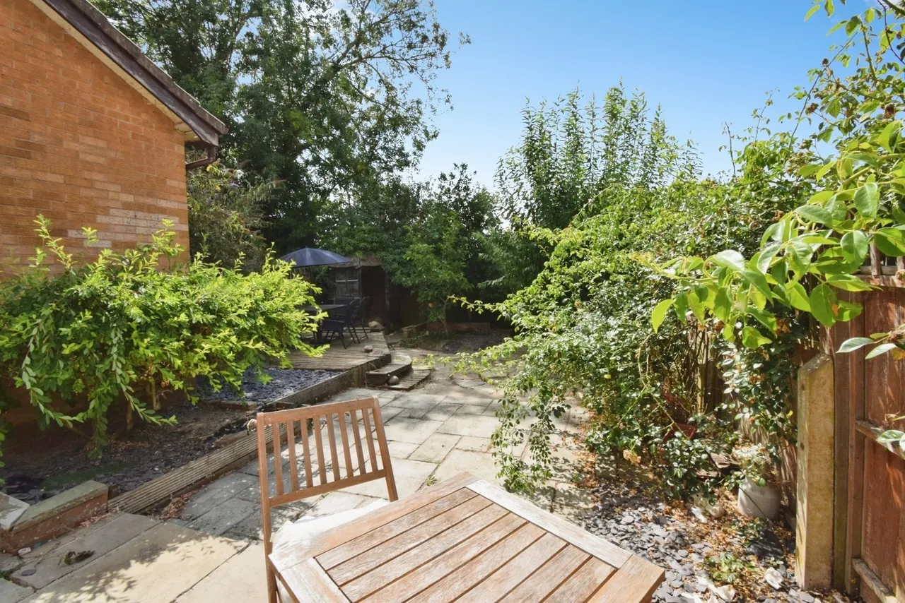 Barn Close, Wigston, LE18, photo 14