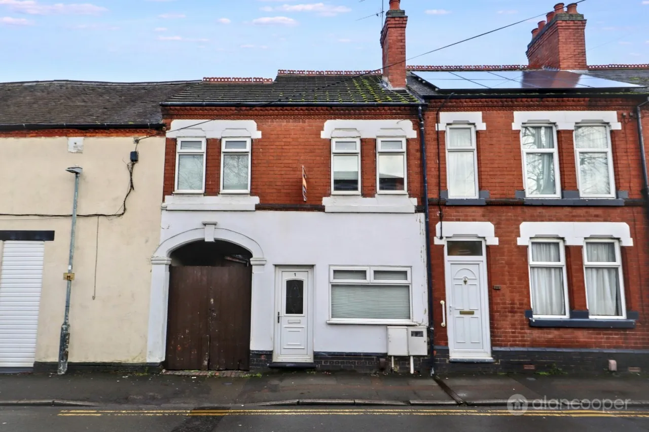 3 bed house for sale, Park Street, Attleborough, CV11