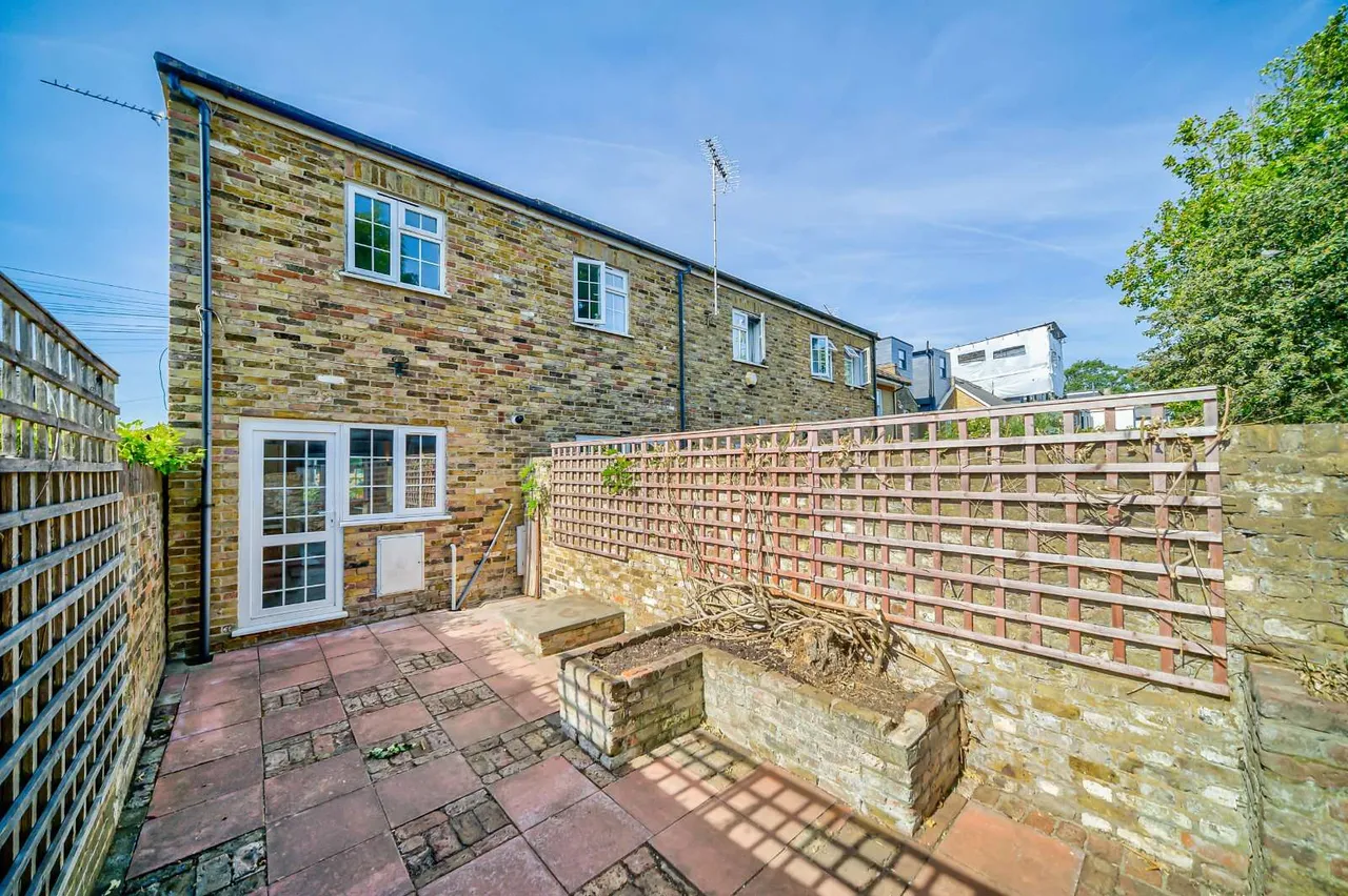 Windmill Road, Hampton Hill, Hampton, TW12 1RH, photo 8