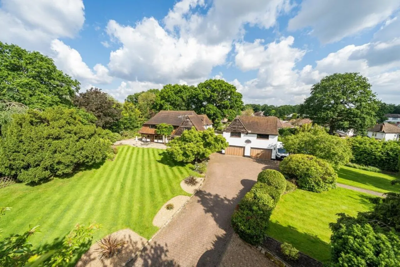 6 bed house to rent, Oakwood Close, Chislehurst, BR7