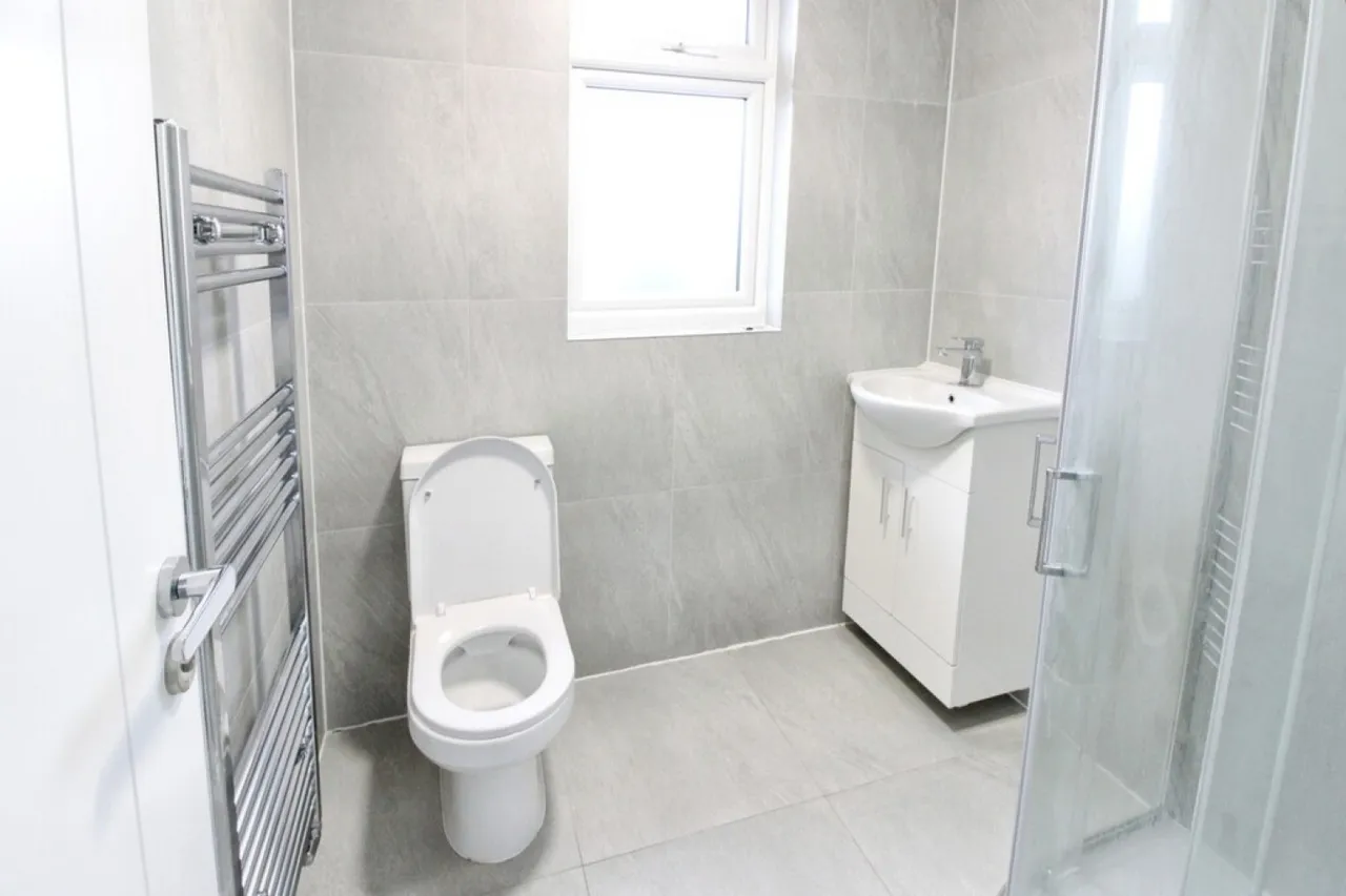 Collier Row, Romford, RM5, photo 14