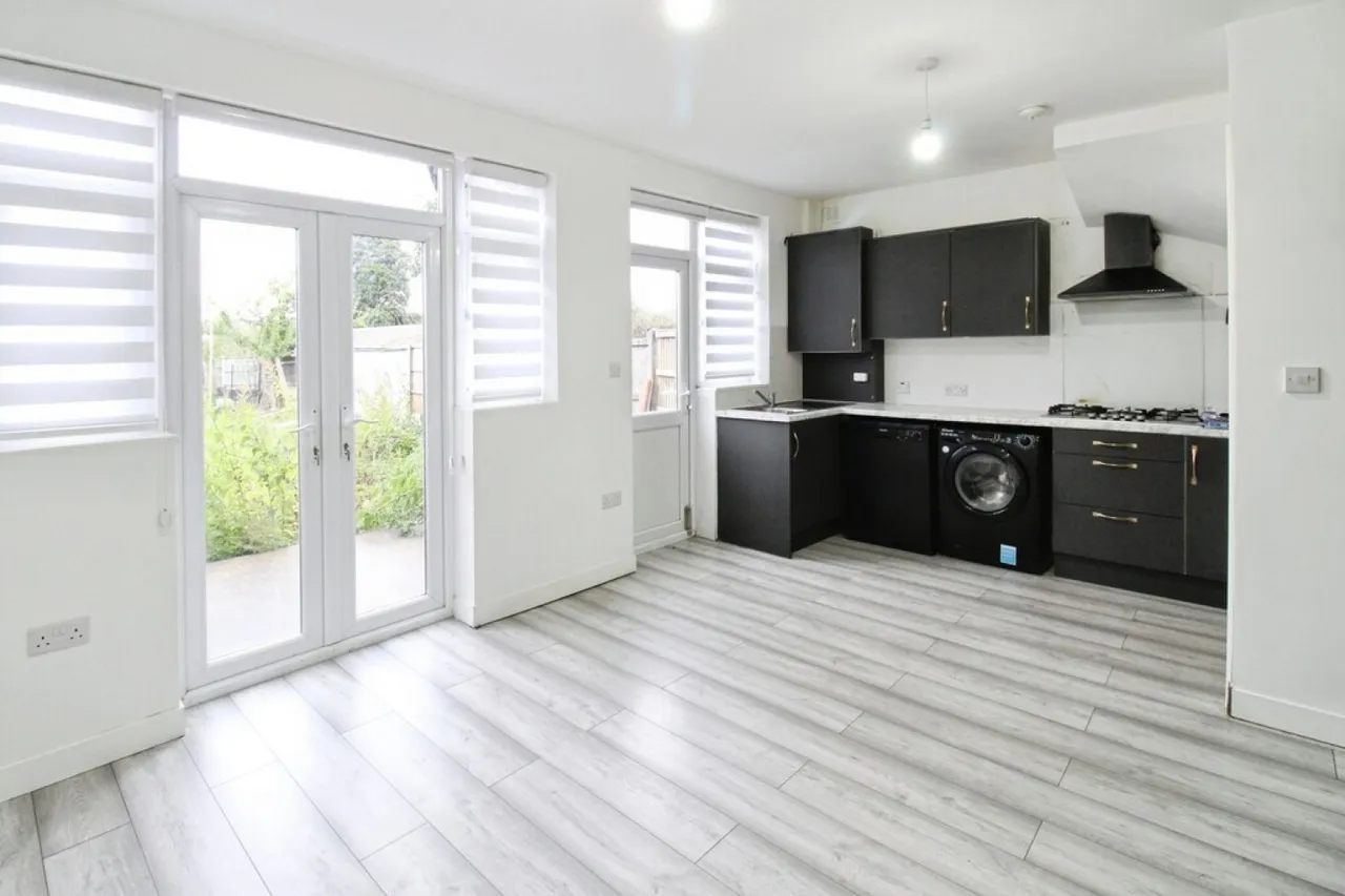 Collier Row, Romford, RM5, photo 6