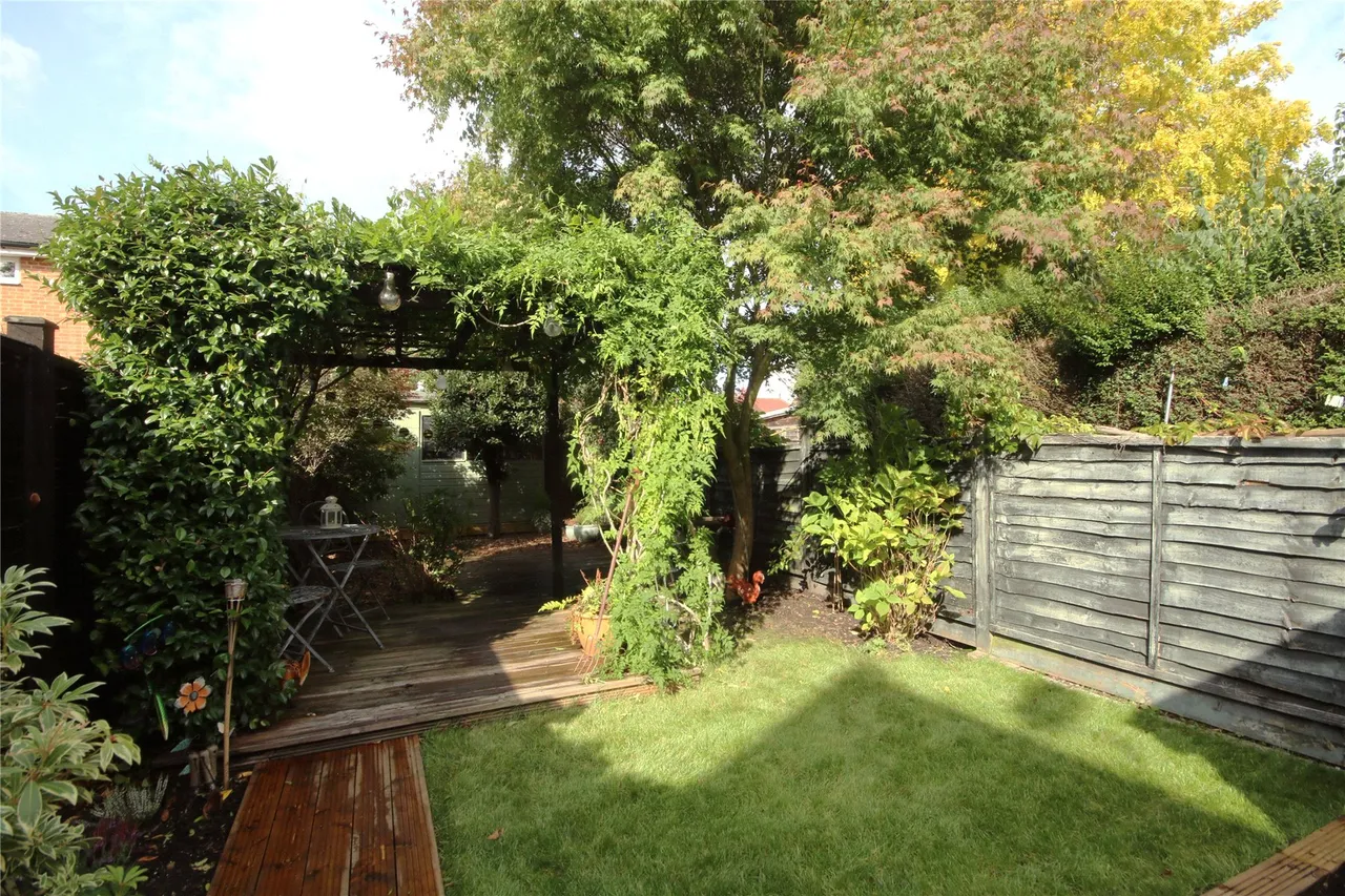 Church Road, Addlestone, KT15, photo 10
