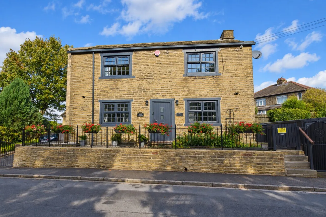 3 bed house for sale, Wrose, Bradford, BD18