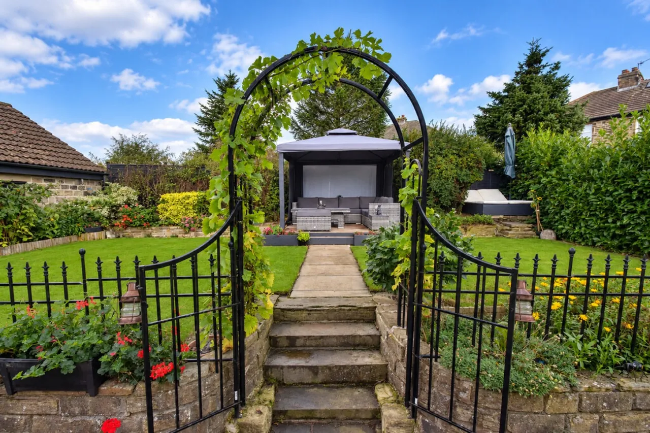 Wrose, Bradford, BD18, photo 15