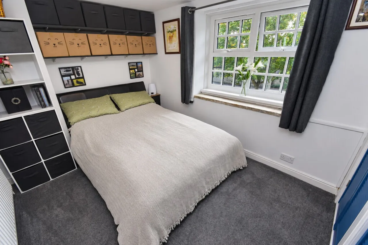 Wrose, Bradford, BD18, photo 13
