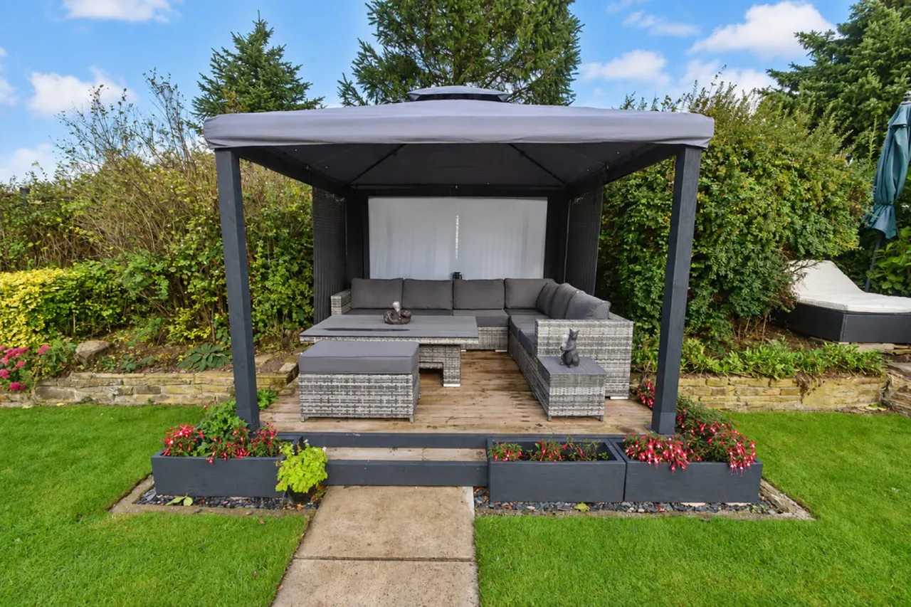Wrose, Bradford, BD18, photo 17